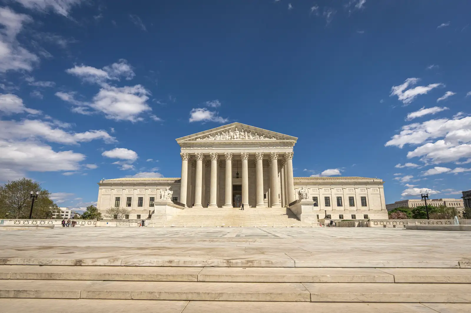US: Supreme Court Rejects Trump Policy Restricting Transgender Inmate Care