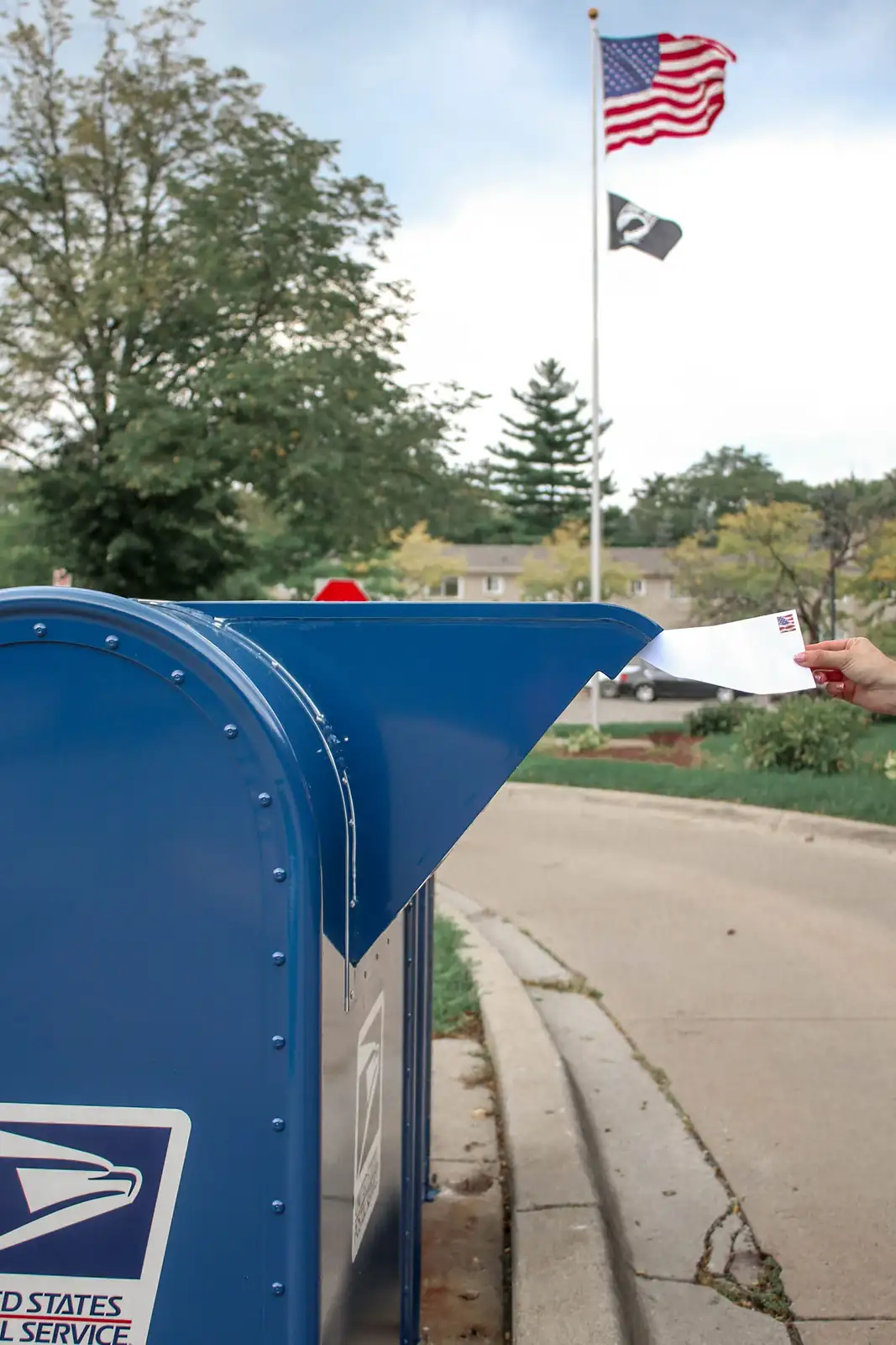 US: CBS News Texas Probes Dark Money Behind Millions of Fake Trans Mailers